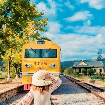 罗平+弥勒+碧色寨风景区+元阳+建水+抚仙湖5日4晚拼小团