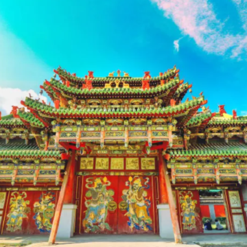 蒙古成吉思汗广场+苏赫巴托纪念碑+蒙古国家历史博物馆+甘丹寺+宰桑纪念碑+成吉思汗骑马雕像+特日勒吉国家公园+成吉思汗大营5日4晚私家团