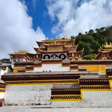 甘南+扎尕那+黄河九曲第一湾+拉卜楞寺+官鹅沟大景区+麦积山石窟+甘加秘境+炳灵寺世界文化遗产旅游区+崆峒山10日9晚私家团