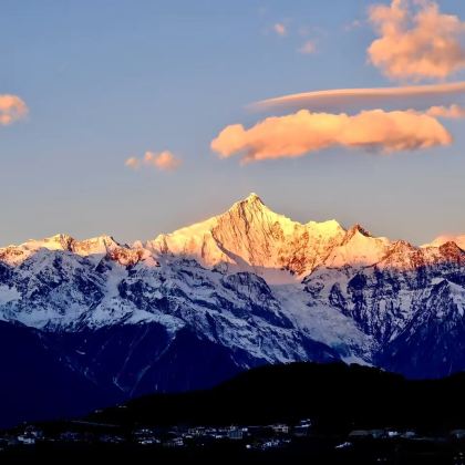 丽江+香格里拉+梅里雪山+玉龙雪山6日5晚拼小团