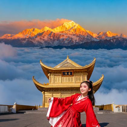 乐山+峨眉山2日1晚跟团游