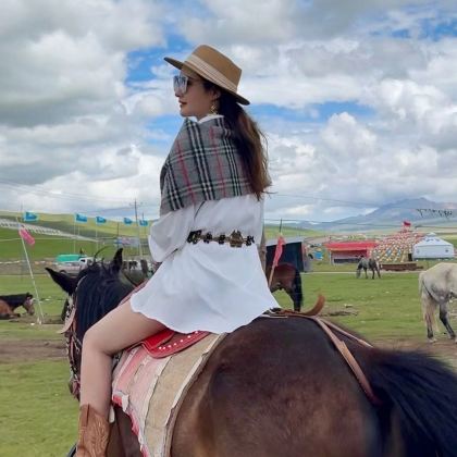 青海湖景区+茶卡盐湖+敦煌莫高窟+张掖6日5晚拼小团