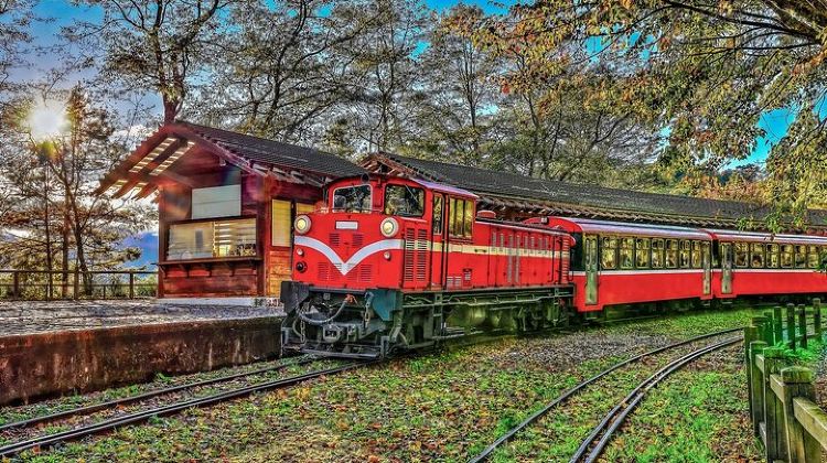 3-Day Exclusive 3-Day Sun Moon Lake & Alishan Private Tour