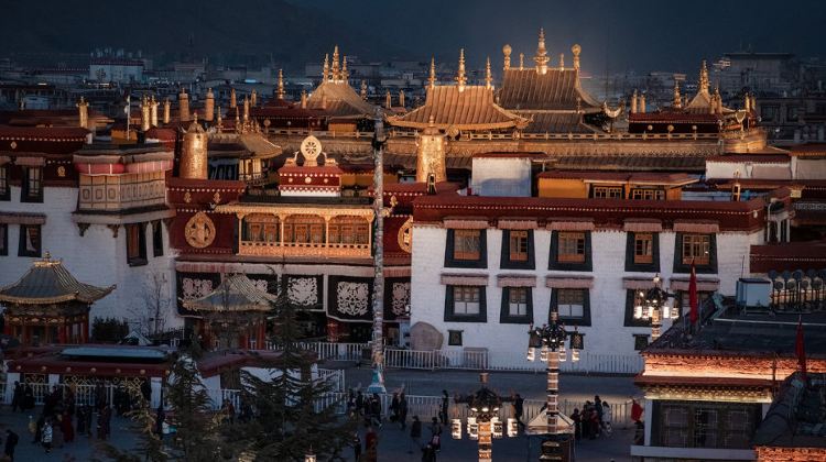 8D7N · Group Tours · China + Tibet + Lhasa + Potala Palace +Yamdrok Lake + Shigatse + Everest Base Camp + Gyatso + Lhakhang + Ula Pass + Princess Wen's Evening Party + Namtso Lake