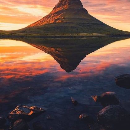 冰岛雷克雅未克+阿克雷里+华姆斯唐吉+斯奈山半岛10日9晚私家团