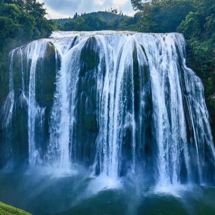 安顺+紫云格凸河风景名胜区+天龙屯堡+黄果树瀑布+龙宫4日3晚私家团