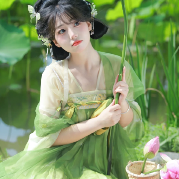 云南昆明+抚仙湖+建水+普者黑风景区+弥勒6日5晚私家团