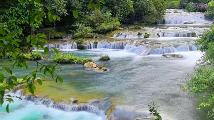 7D6N · Private Tours · Guizhou Tour: Guiyang + Huangguoshu Scenic Area + Xijiang Qianhu Miao Village + Libo Seven Small Arches + Zhenyuan Ancient Town + Fanjingshan Mountain