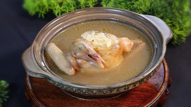 <3天>【住2晚国际品牌酒店 | 直航船头等舱往返】广东中山+顺德美食巡礼·鲍汁花胶筒+4头大连鲜鲍+西班牙黑豚肉火锅+仙鹤神针鸽中翅+葱烧原条大连海参、保证住2晚LeMéridien酒店+酒店带室内恒温泳池+健身室等、渔人码头+古董车博物馆+曹边村古村