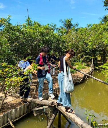 2D1N • Mekong Delta 2-Day Tour: Floating Markets & Cultural Exploration