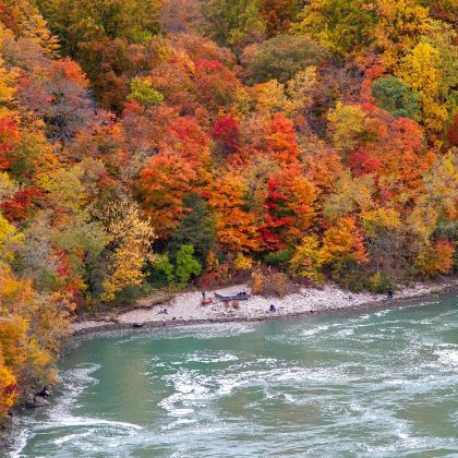 加拿大多伦多+渥太华+魁北克城+尼亚加拉瀑布6日5晚拼小团