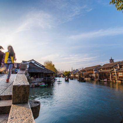 杭州+乌镇+西塘+横店影视城3日2晚跟团游