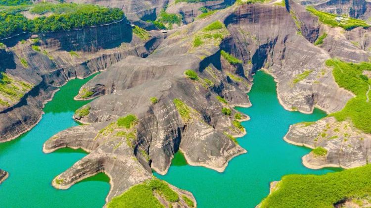 3-Day Gaoyi Mountain Tourism Resort + Dongjiang Lake Tourist Area