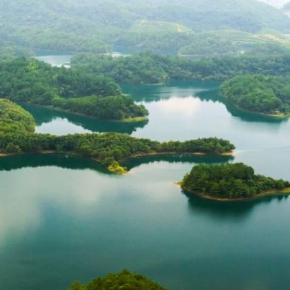 上海+杭州+千岛湖+黄山+婺源篁岭景区+宏村+乌镇+苏州+扬州11日10晚跟团游