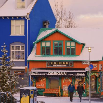 冰岛雷克雅未克观鲸+蓝冰洞+蓝湖+基尔丘山9日6晚私家团