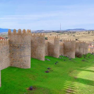 西班牙马德里+阿维拉5日4晚私家团