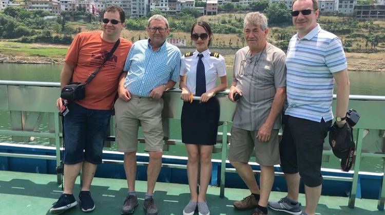 4-Day Yangtze River Cruise Tour from Chongqing to Yichang · Snowy Jade Cave and Three Gorges Dam