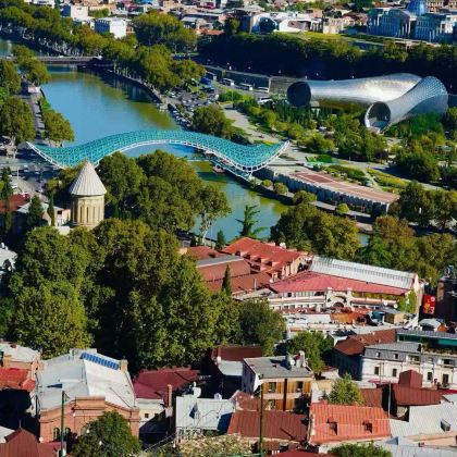 格鲁吉亚+阿塞拜疆+亚美尼亚13日跟团游