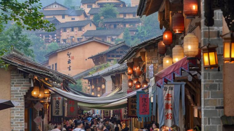 4-day 3-night · Private Tour · JiangxiVagoo Scenic Area + Mount Sanqing + Jingdezhen + Wuyuan Huangling