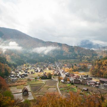 日本白川乡+飞驒高山+金泽兼六园2日1晚跟团游