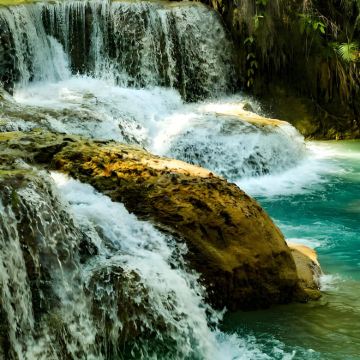 老挝琅勃拉邦+西双版纳5日4晚私家团