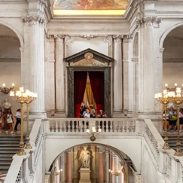 西班牙+法国+葡萄牙+安道尔14日13晚跟团游