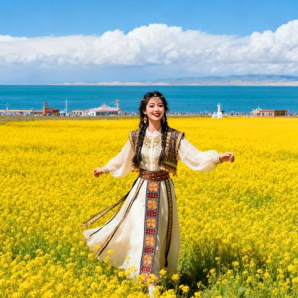 青海湖景区+茶卡盐湖+敦煌+大柴旦翡翠湖旅游景区+莫高窟+鸣沙山月牙泉+张掖七彩丹霞旅游景区+祁连山草原5日4晚拼小团