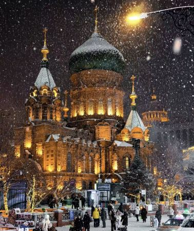 5日4晚 • 夢幻冰城雪箋＆陸地頭等艙＋暖炕不拼住｜航拍＋雪地摩托＋十里畫廊 · 夢幻家園＋二人轉 · 溫泉二選一
