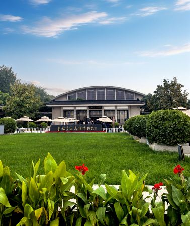 6D5N • Emperor Qinshihuang's Mausoleum Site Museum + Hukou Waterfall tourist area of the Yellow River + Ganquan Canyon
