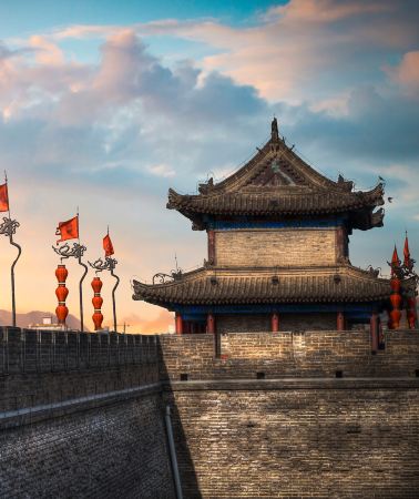 8天7晚 • 秦始皇帝陵博物院 · 龍門石窟 · 開封府 · 西嶽華山 · 少林寺 · 地坑院 · 西安城牆