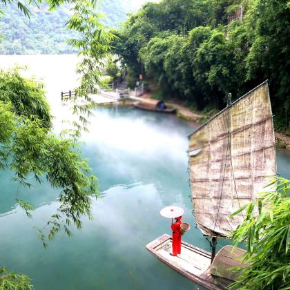 宜昌长江三峡+三峡大坝+三峡人家+清江画廊4日3晚跟团游