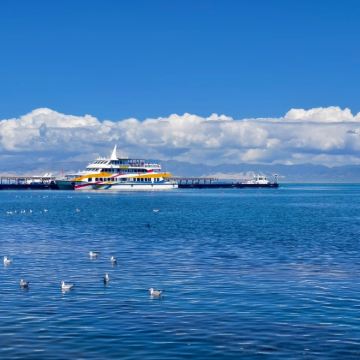 日月山+青海湖景区+茶卡盐湖+莫高窟+祁连山草原+祁连山·岗什卡雪峰景区+察尔汗盐湖6日5晚跟团游