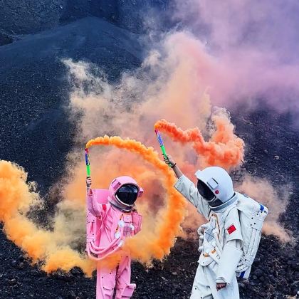 呼和浩特+希拉穆仁草原+辉腾锡勒草原+乌兰哈达火山地质公园+成吉思汗陵+响沙湾6日5晚跟团游