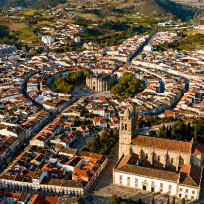 葡萄牙佩纳宫+贝伦塔+莱里亚城堡7日6晚私家团