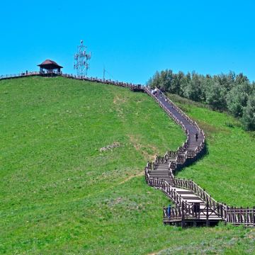 乌兰察布+乌兰哈达火山地质公园+乌兰布统旅游区+承德+草原天路6日5晚私家团