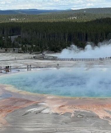2D1N • Complete Yellowstone Tour: Two-Day Adventure with Meals