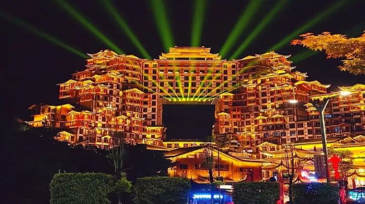 5D4N · Group Tours · Zhangjiajie 1-5 days Group Tour: Avatar, Glassbridge &Furong Town