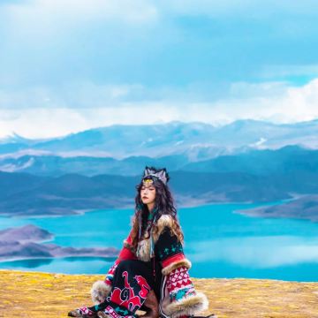 西藏拉萨+日喀则+阿里10日9晚拼小团