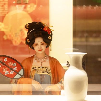 河南少林寺+洛阳龙门石窟+老君山+开封5日4晚私家团