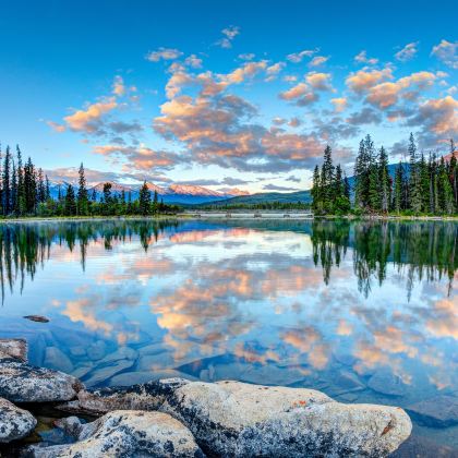 加拿大东西海岸+落基山脉地区12日跟团游