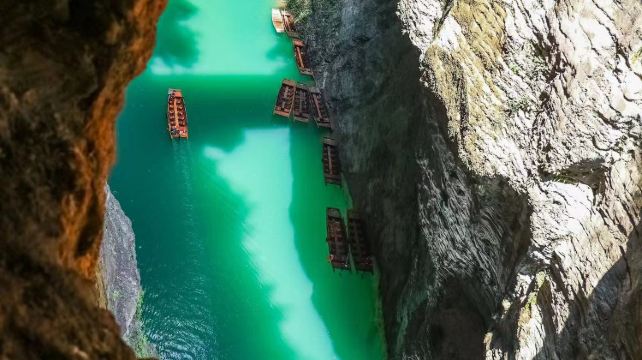 恩施土家族苗族自治州+3