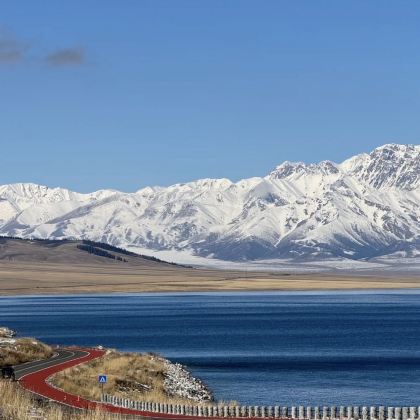 新疆乌鲁木齐+南疆+北疆+赛里木湖+伊犁+喀什地区14日13晚私家团