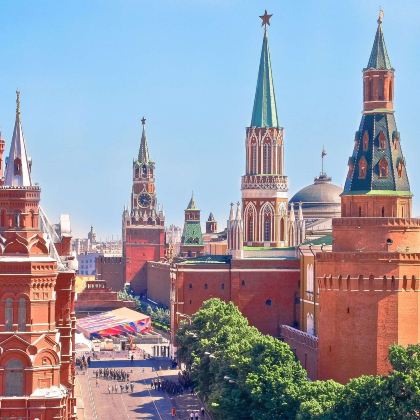 俄罗斯莫斯科+圣彼得堡8日跟团游