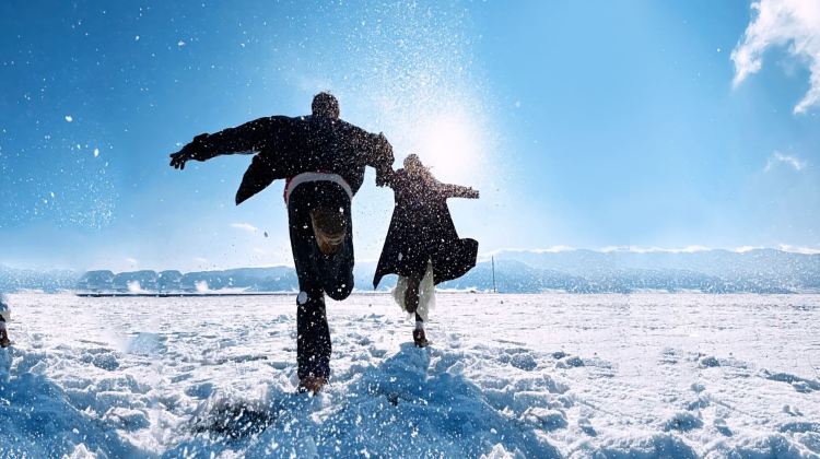 9-Day 8-person Small Group · Harbin + Mohe + Ice-Snow World: Free themed-costume shooting & water-splash-to-ice activity on consultation, Snowpiercer sleeper berth