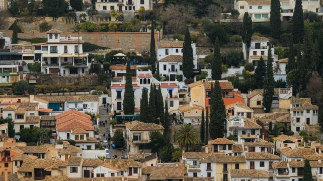 巴塞罗那、里斯本+6