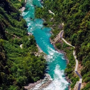 怒江+香格里拉+梅里雪山国家公园+老姆登知子罗+丙中洛风景区+雨崩村+纳帕海(依拉草原)+苍山+洱海9日8晚拼小团