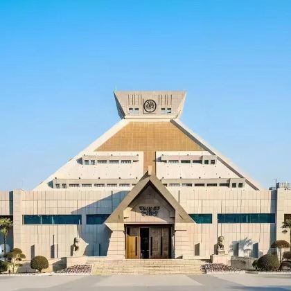 洛阳+开封+老君山景区+清明上河园8日7晚私家团