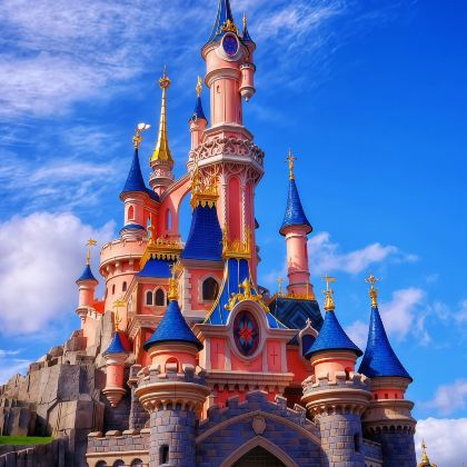 法国巴黎+瑞士苏黎世+卢塞恩+卢浮宫+凡尔赛宫+巴黎迪士尼乐园+橘园美术馆+巴塞尔玩具世界博物馆+科尔玛小威尼斯8日7晚拼小团