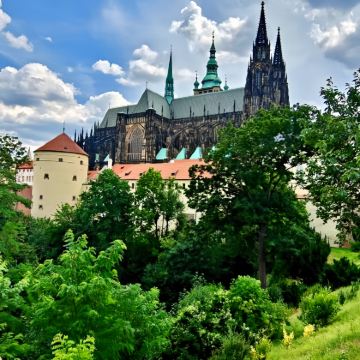 法国+德国+意大利+瑞士+奥地利+捷克+匈牙利+斯洛伐克+克罗地亚+斯洛文尼亚15日14晚跟团游