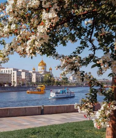 6D5N • Russia Murmansk, St. Petersburg and Moscow 6-Day Private Tour